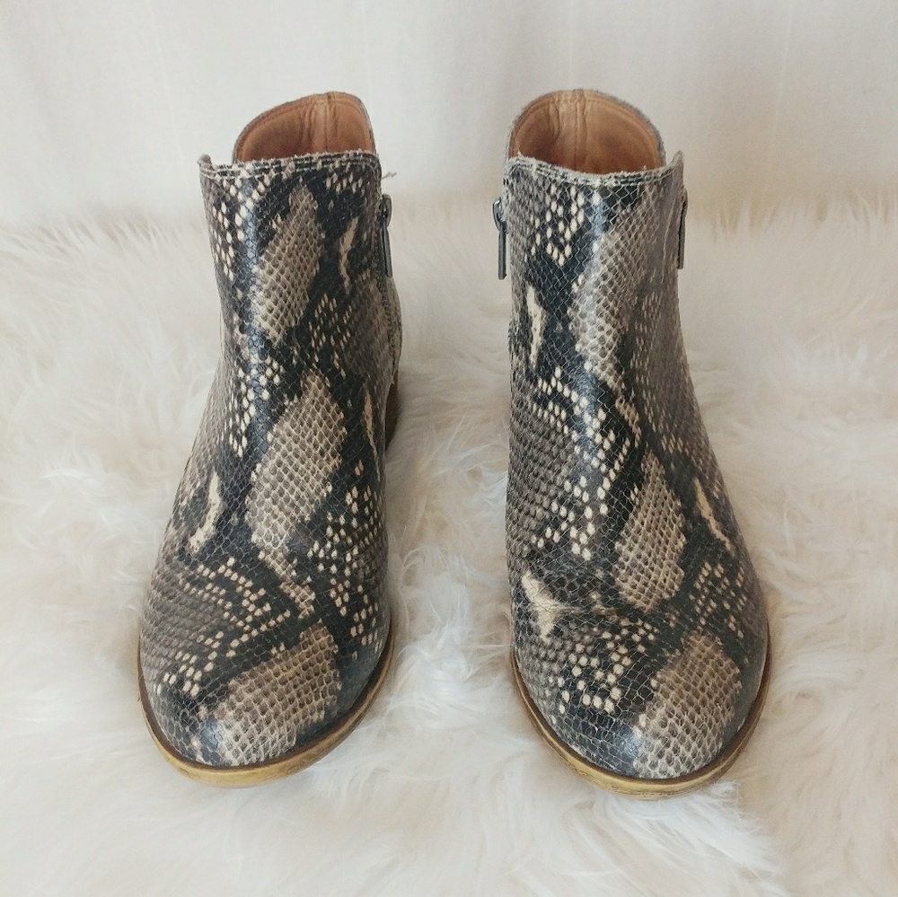 Lucky Brand women’s snake skin ankle boots Size8